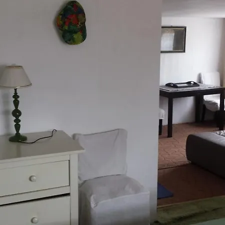 Rum i privatbostad Kapteinu Iela 21 *