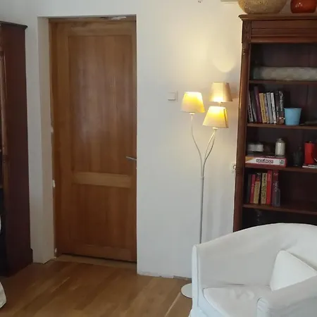 Homestay Kapteinu Iela 21 *